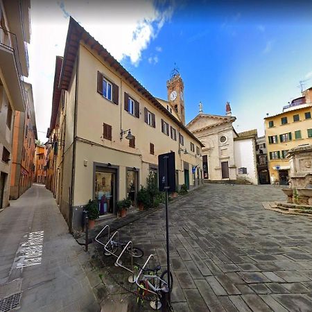 Casa Via Della Rocca Luna Poggibonsi Exteriör bild