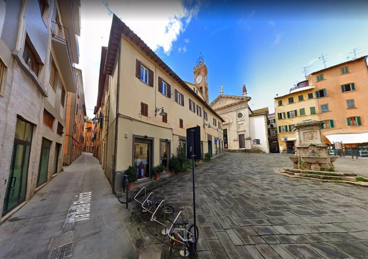Casa Via Della Rocca Luna Poggibonsi Exteriör bild